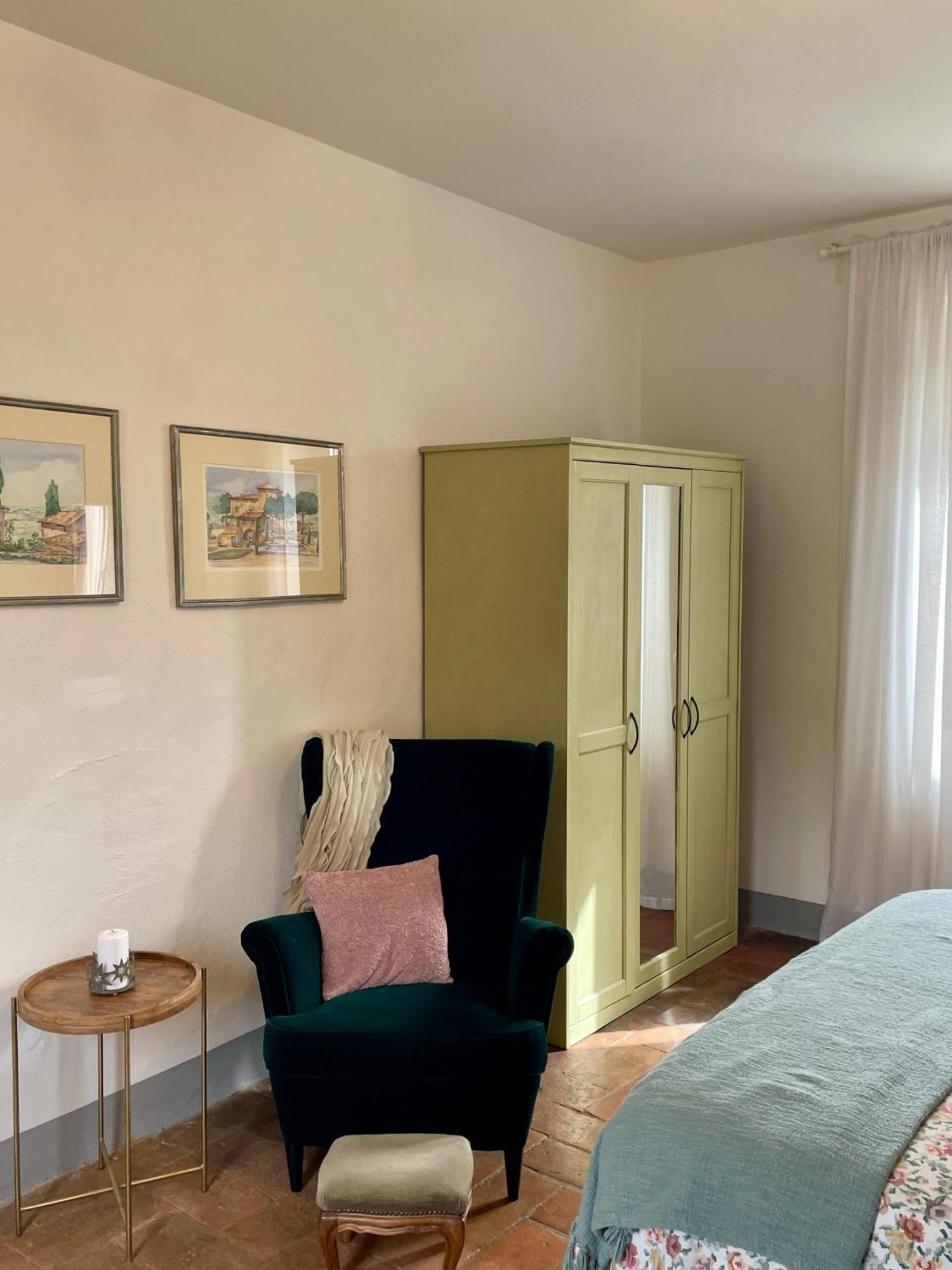 Private Stone Cottage With Starlink & Lake View Tuoro sul Trasimeno Bagian luar foto