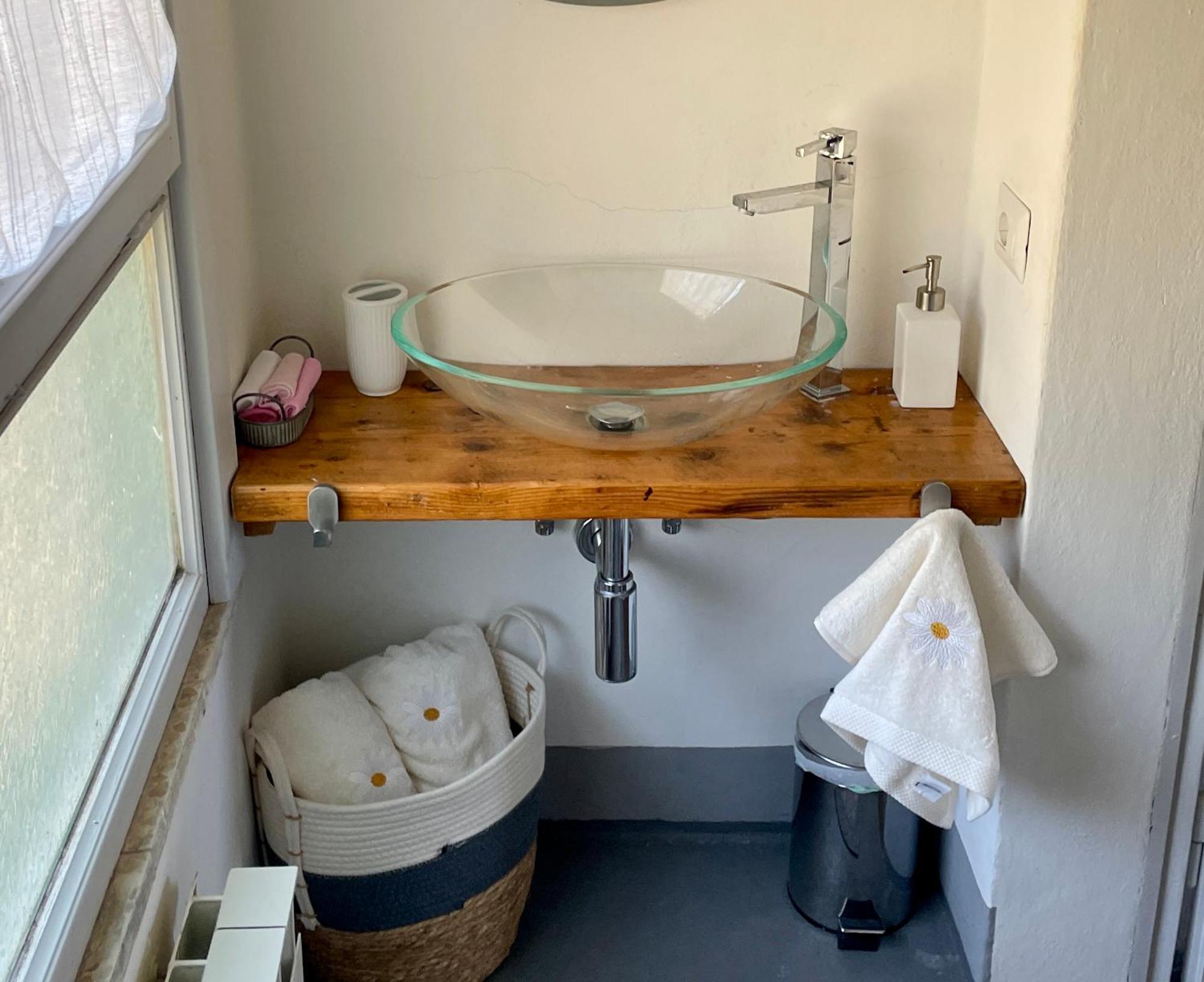 Private Stone Cottage With Starlink & Lake View Tuoro sul Trasimeno Bagian luar foto
