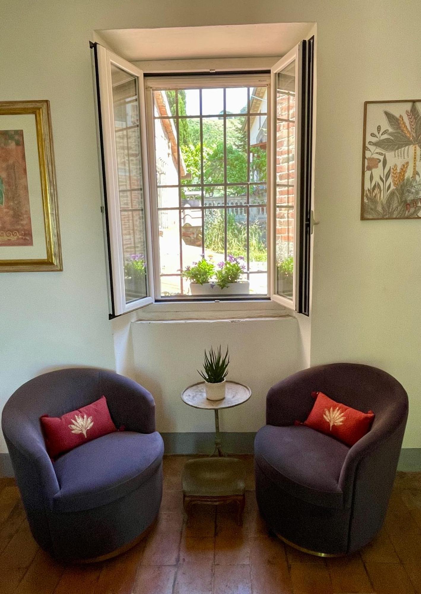 Private Stone Cottage With Starlink & Lake View Tuoro sul Trasimeno Bagian luar foto